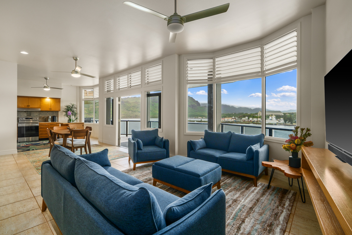 Living area, lanai, kitchen